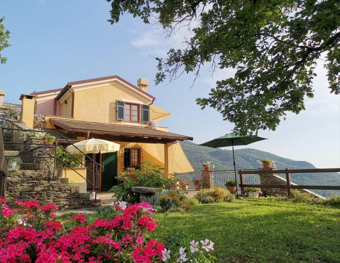 Elsa House Bed and Breakfast Mezzanego Exteriör bild